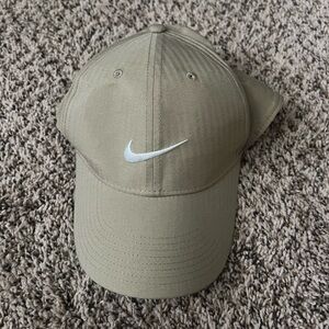 tan Nike hat